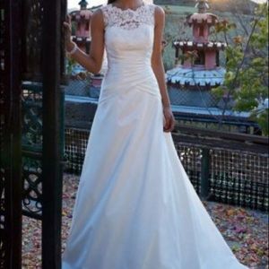 Davids Bridal Wedding Dress Illusion neckline